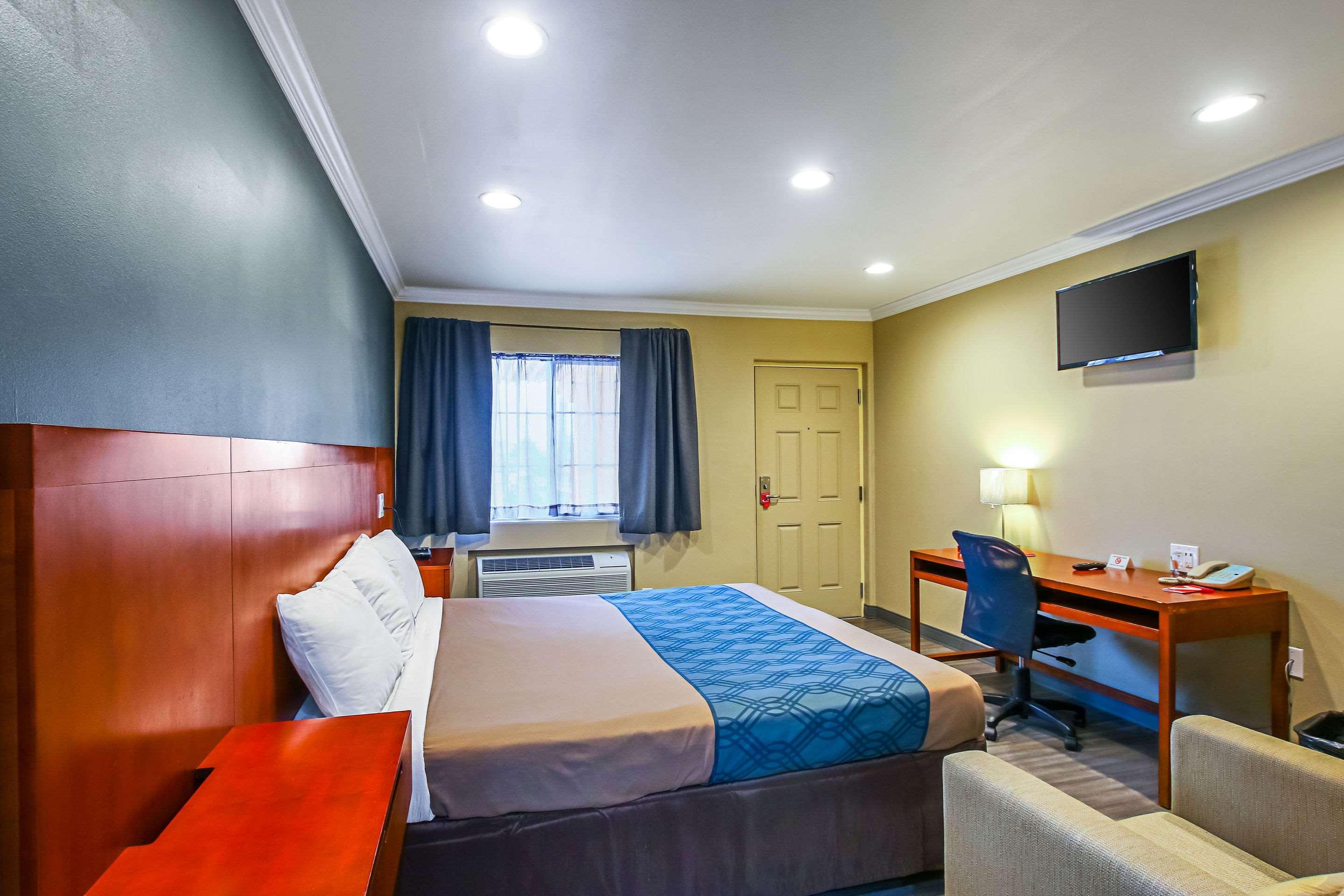 Econo Lodge San Bernardino I-215 Extérieur photo